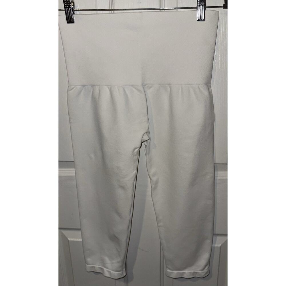 Soma Women's L White Essential Slimming Capri Leggings Flat front Solid NWOT